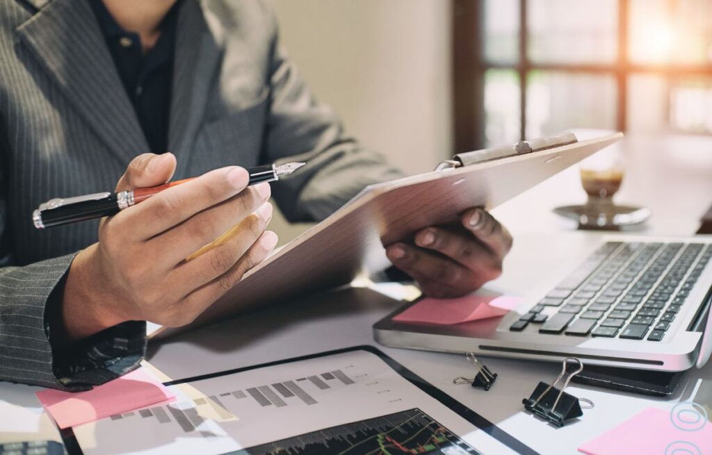 Administração Financeira e Orçamentária